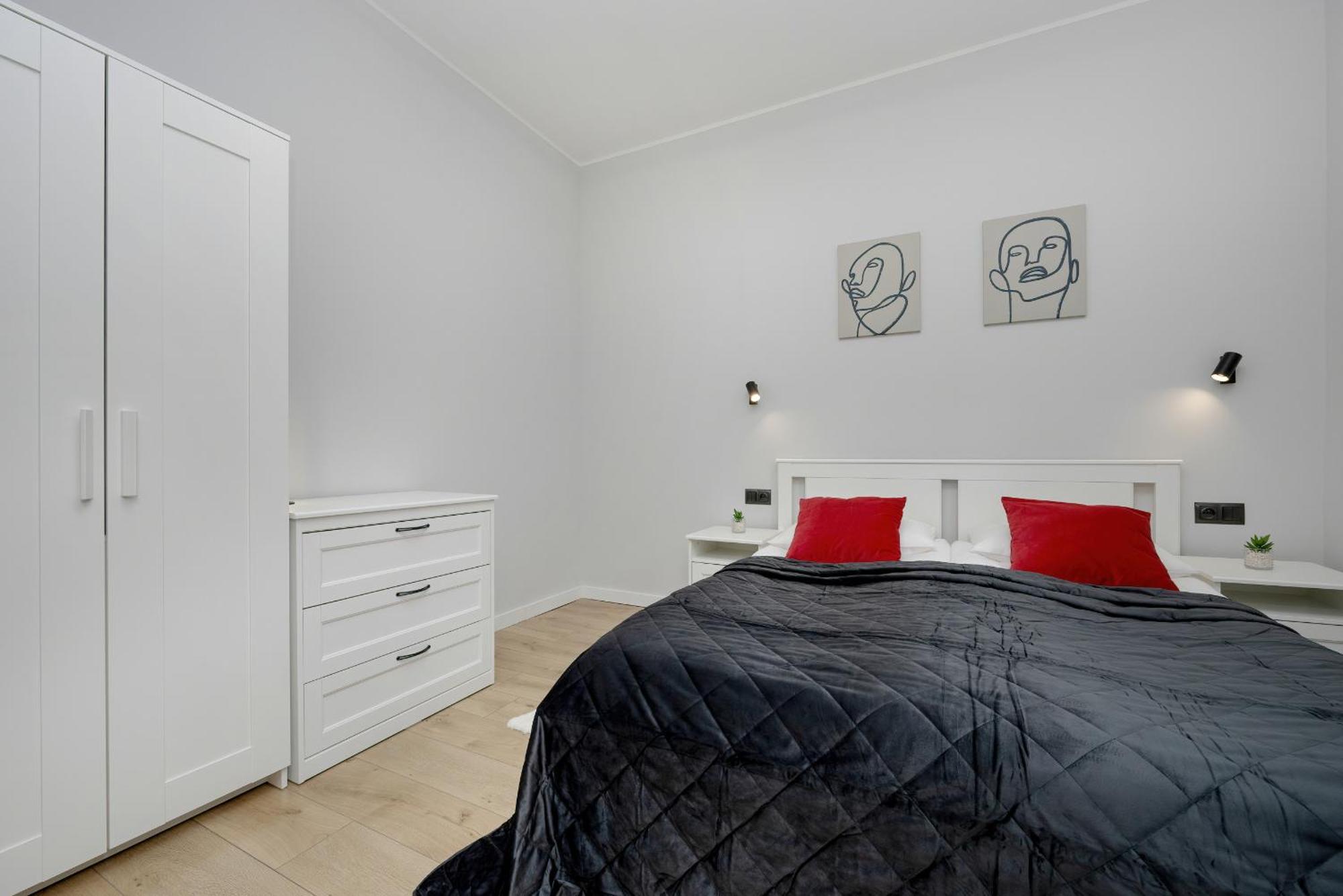 Exclusive Grey And Red Apartment In Warsaw Center By Noclegi Renters Eksteriør bilde